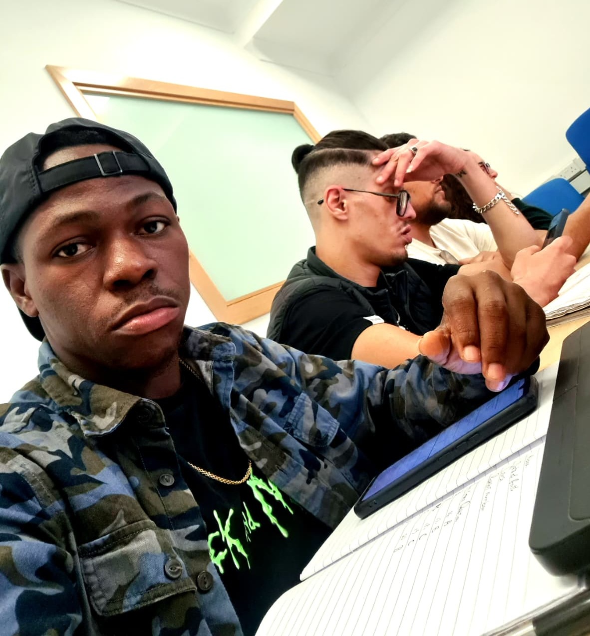 Bobinho in class